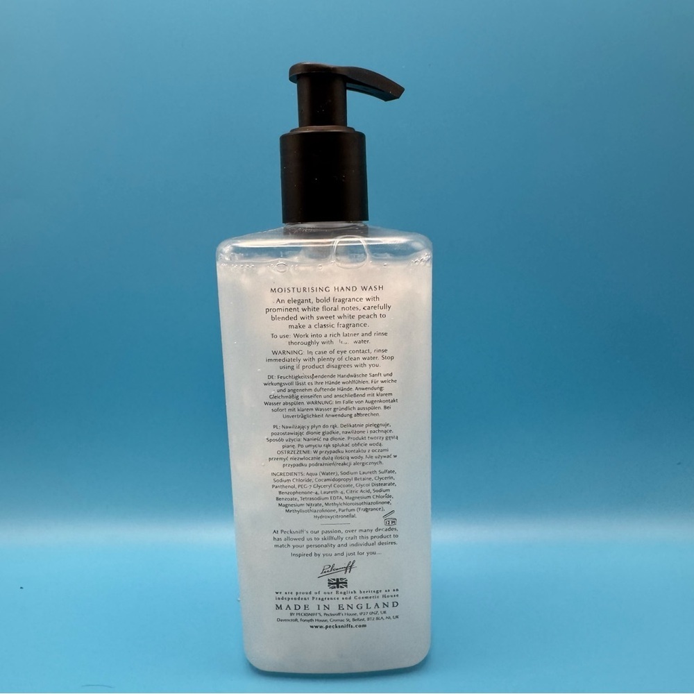 Pecksniff's England Moisturizing Hand Wash Gardenia & White Peach 16.9 FL OZ - Picture 2 of 3